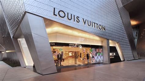 how many louis vuitton stores in las vegas|las vegas louis vuitton outlet.